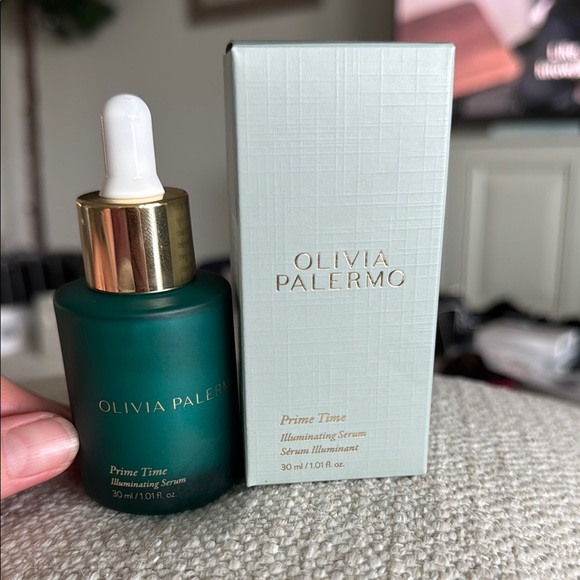 NWT Olivia Palermo Prime Time Illuminating Serum - 1.01 Fl Oz - Picture 1 of 3